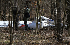 Olsztyn: Szybowiec spadł na drzewa; zginął pilot