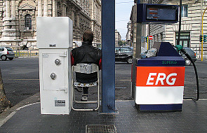 W Rzymie sprzedaż paliwa spadła o 25 proc.