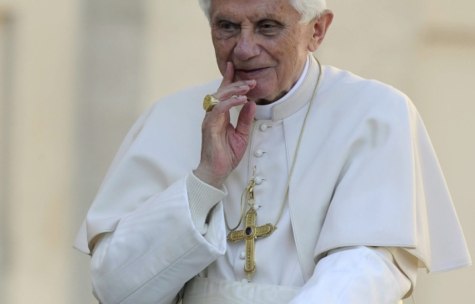 Benedykt XVI o godnym udziale w Eucharystii