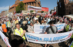 Toruń: marsz w obronie wolności mediów