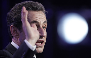 Ostry wiraż - Sarkozy pozywa do sądu