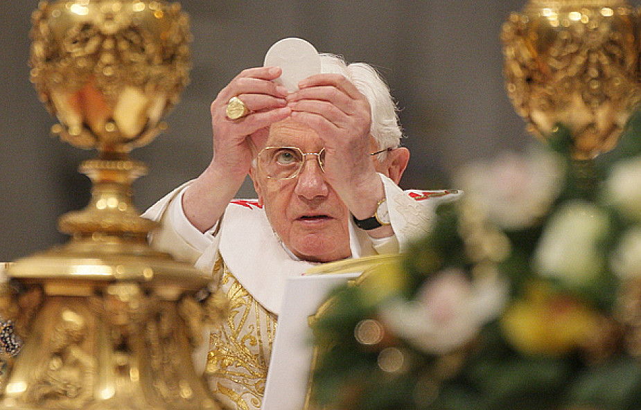 Benedykt XVI: bądźcie solidarni z ubogimi