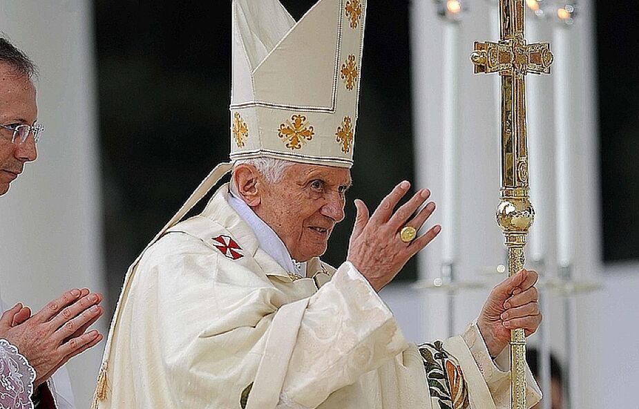 Papież wzywa Włochy do odnowy etycznej