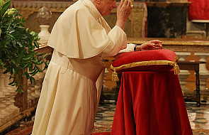 Papież modlił się za ofiary trzęsienia ziemi