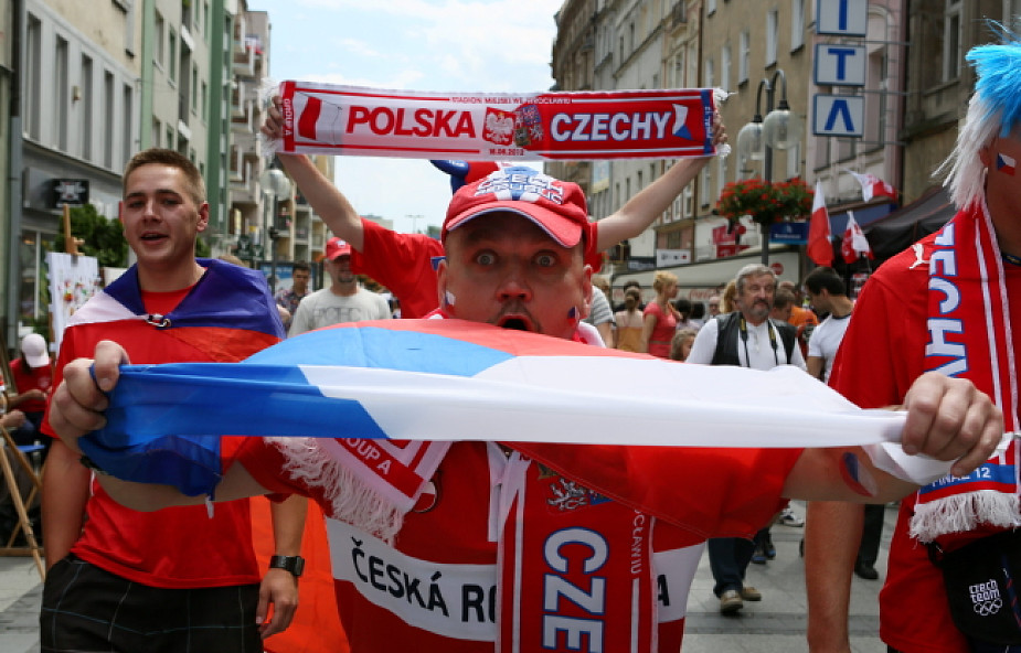 Czeska prasa: futbol potrafi być szalony 