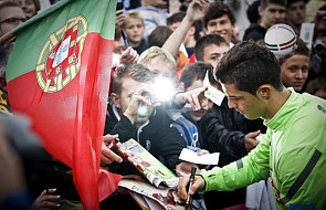 Ronaldo i Pepe kontra łowcy autografów