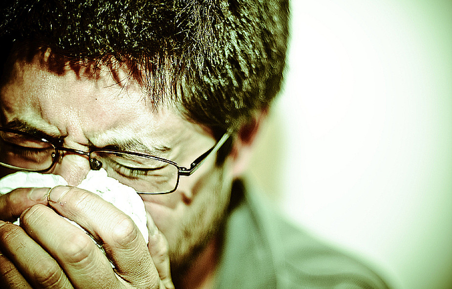 Katar alergiczny może prowadzić do astmy