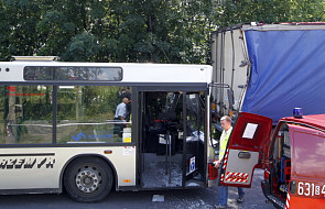 Śląsk: zderzenie autobusu i ciężarówki