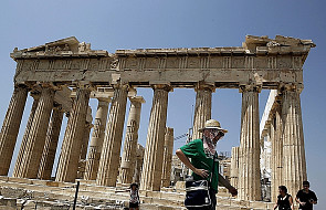 "Aalarmujący" raport trójki na temat Grecji
