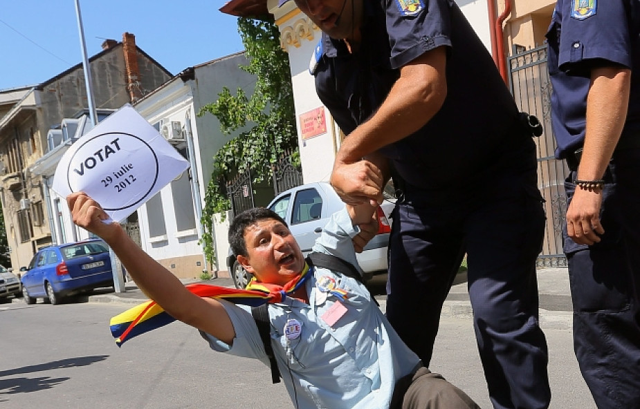Rumunia: odwołanie prezydenta - nieważne