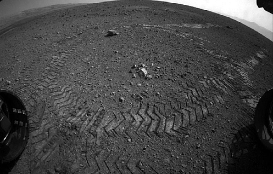 Łazik Curiosity jeździ już po Marsie