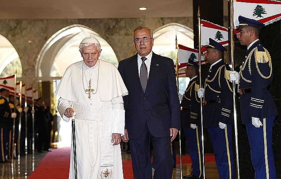 Papież spotkał się z elitami Libanu