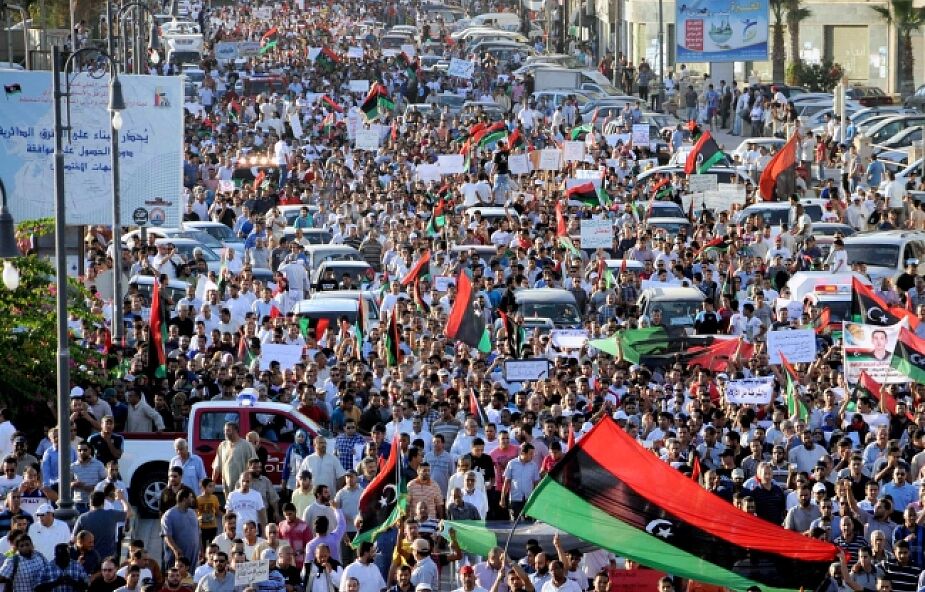Libia: Likwidacja zbrojnych ugrupowań