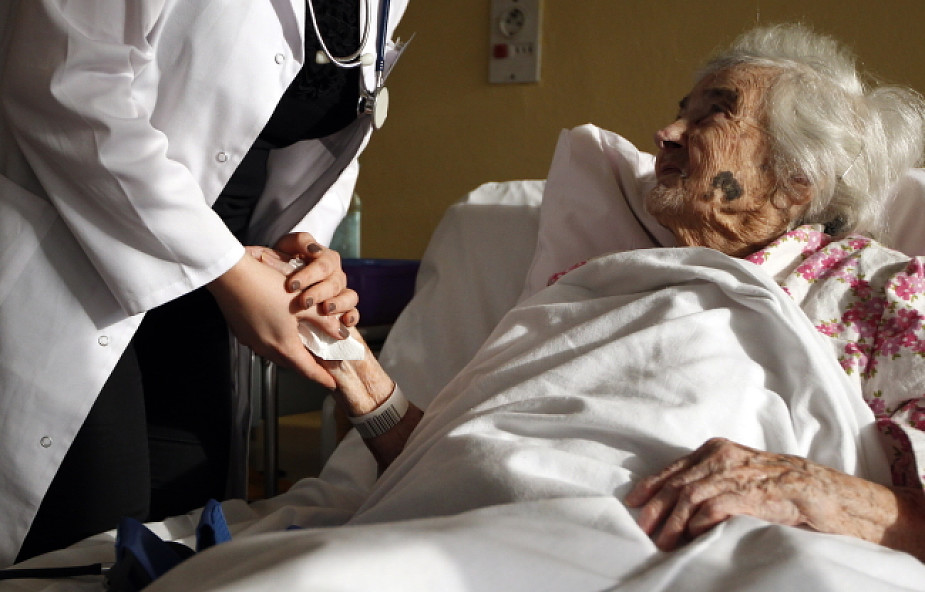 Opieka geriatryczna w Polsce to łamanie praw