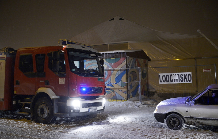 Bydgoszcz: zawalił się dach nad lodowiskiem