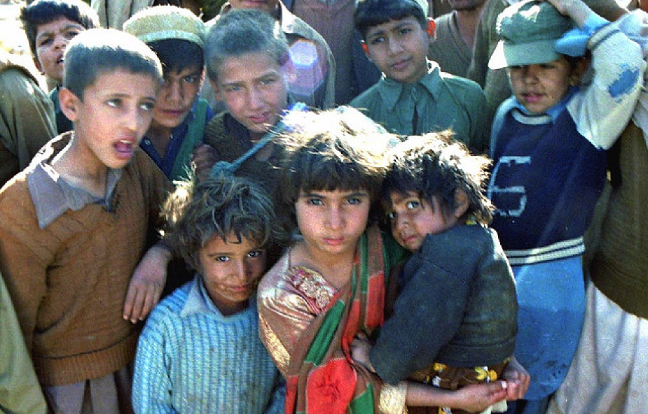 Pięć ton darów trafi do afgańskich dzieci