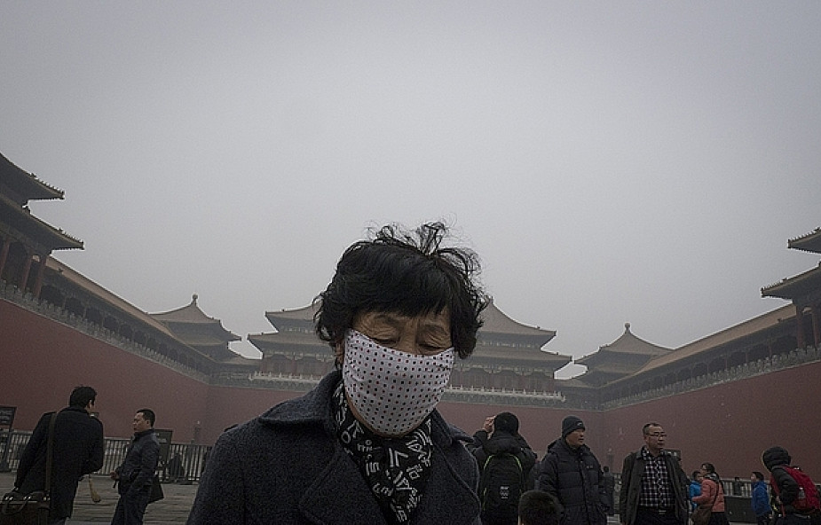 Chiny: Pekin znowu spowija smog