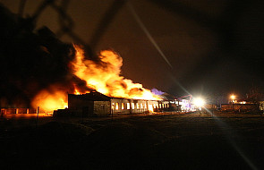 Płock: pożar hurtowni firmy "Motocar"