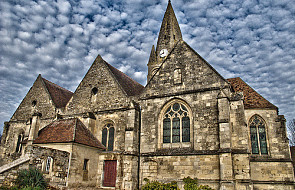 Będą burzyć kolejne kościoły we Francji?