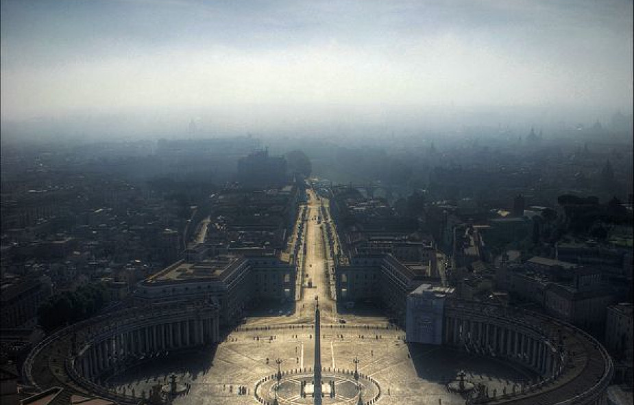 Watykan zaostrza walkę z praniem pieniędzy