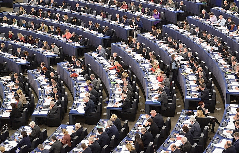 Polscy europosłowie za budżetem UE