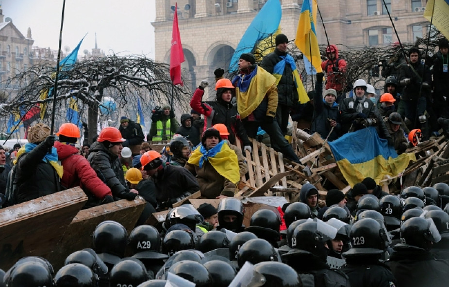 Kijów: Demonstranci odbudowali barykady