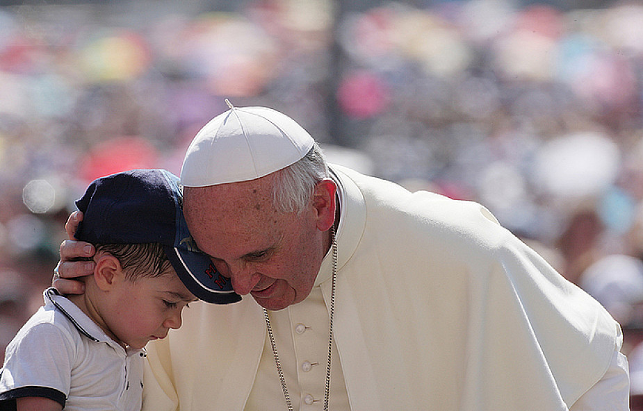 Papież sfinansował zakup leków dla 4 tys. dzieci