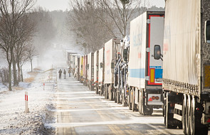 150 ciężarówek blokuje DK 11 w Gościejewie 