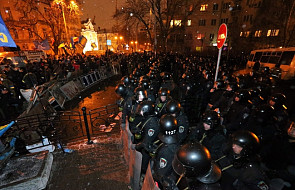 Kijów: Manifestanci budowali nowe barykady