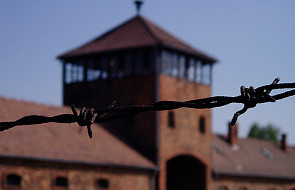 Negował holokaust, za karę do Auschwitz