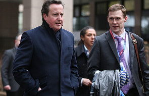 Media o sukcesie Camerona na szczycie UE