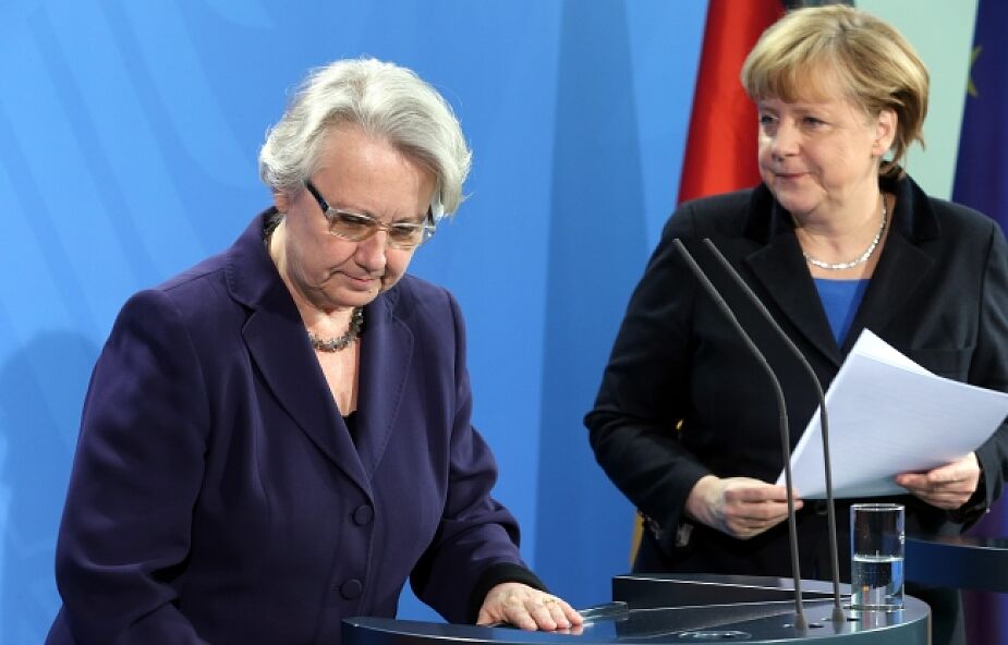 Niemcy: Minister oświaty podała się do dymisji
