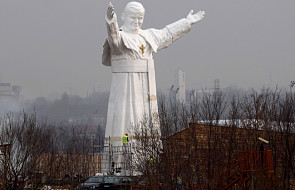Najwyższa na świecie statua bł. Jana Pawła II