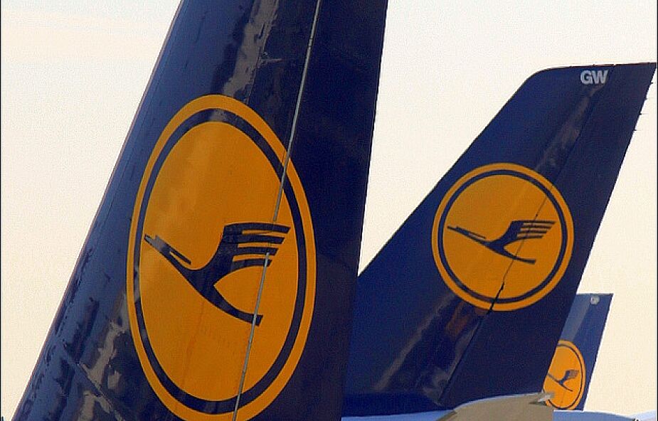 Lufthansa: poniedziałkowe loty odwołane