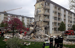 Dom mieszkalny zawalił się po wybuchu, 2 ofiary