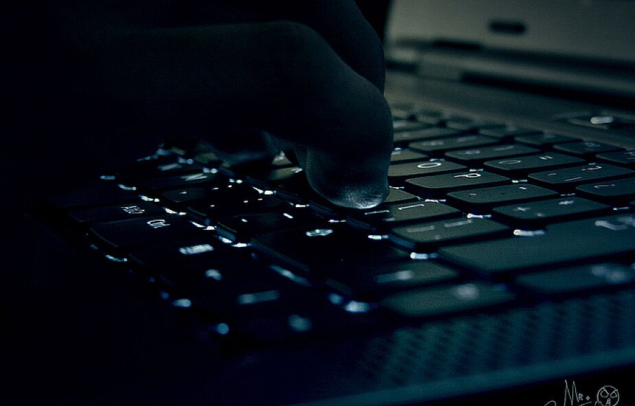 "Rz": Hakerzy zagrażają polskim firmom