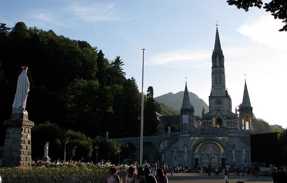 Lourdes:  "Diakonia 2013 - służmy braterstwu"