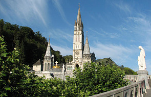 Francja: ewakuacja sanktuarium w Lourdes