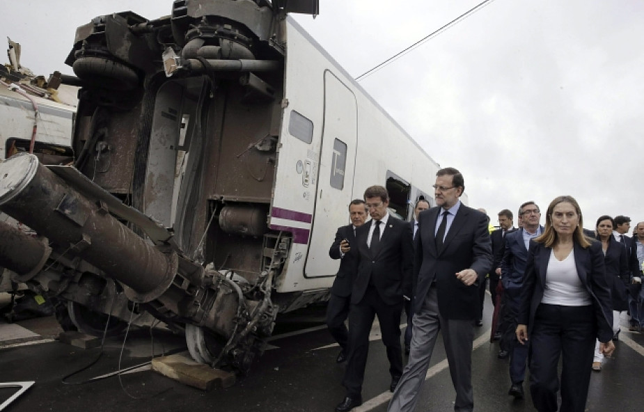 Galicia: Rajoy na miejscu katastrofy kolejowej
