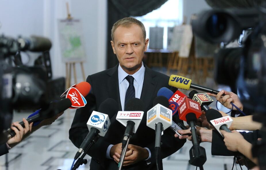 Tusk: interweniowałem w PO ws. działkowców