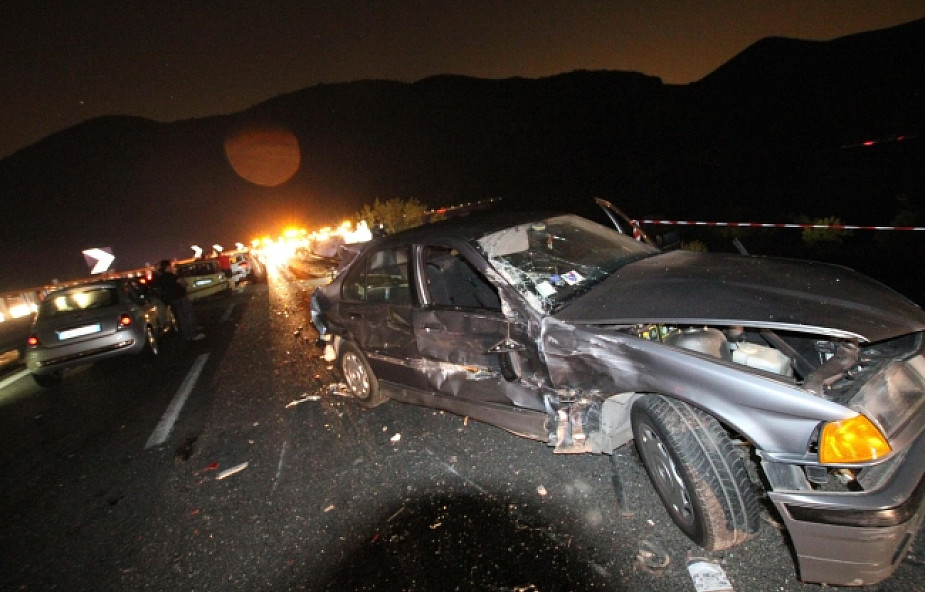 Włochy: 39 ofiar wypadku autokaru 