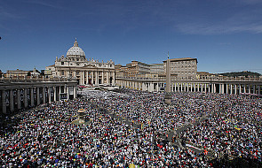 Media o decyzji kanonizacji dwóch papieży 