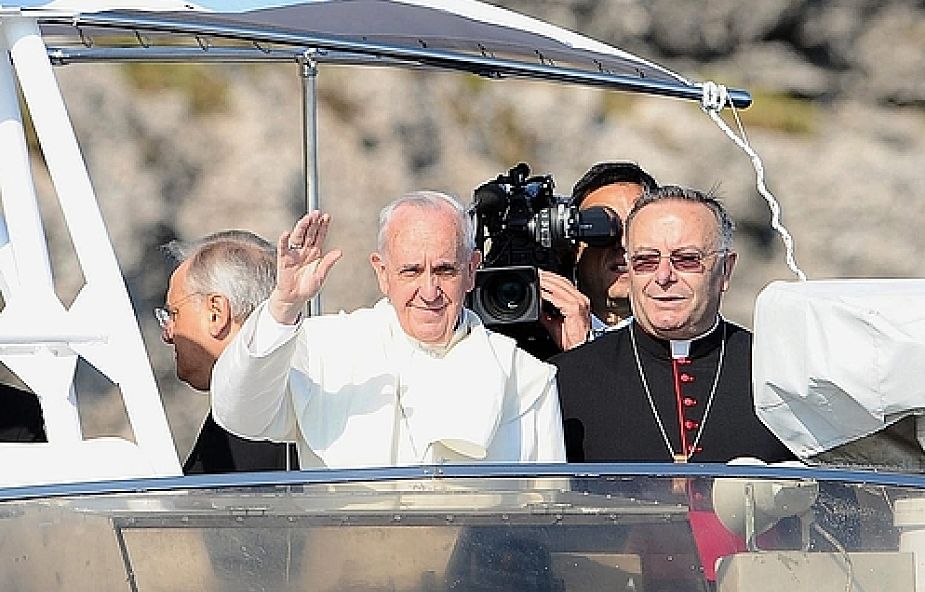 Papież na Lampedusie - hołd dla uciekinierów