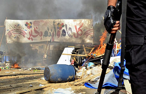 Egipt: podpalone kościoły i starcia w głębi kraju