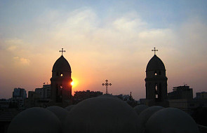 Egipt: islamiści burzą i przejmują kościoły