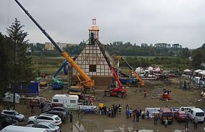 Kościół w 24 godziny - trwa budowa