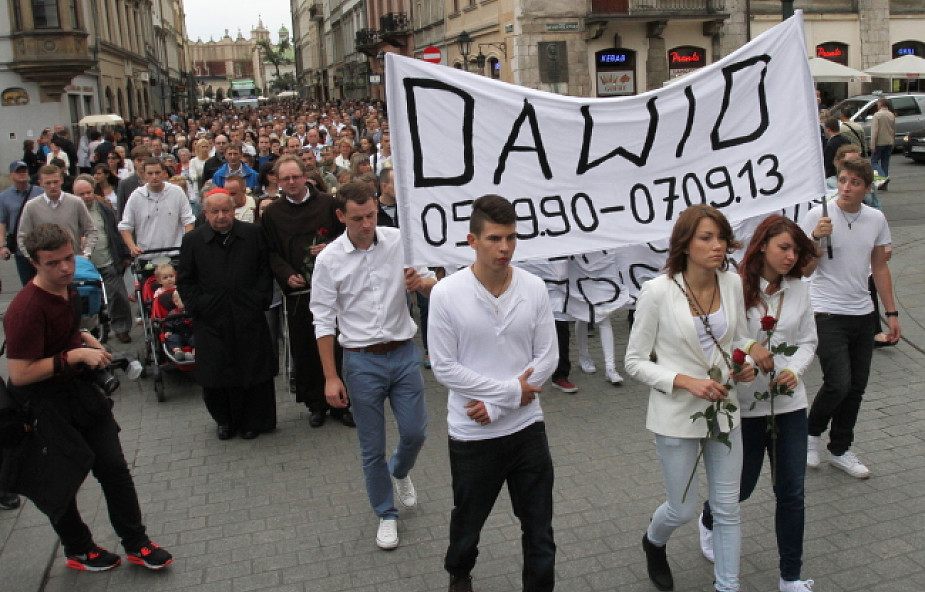 Kraków: Kard. Dziwisz na marszu milczenia