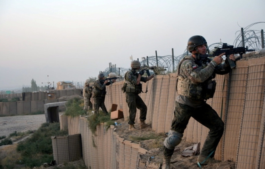 Zmarł żołnierz ranny w ataku na bazę w Ghazni
