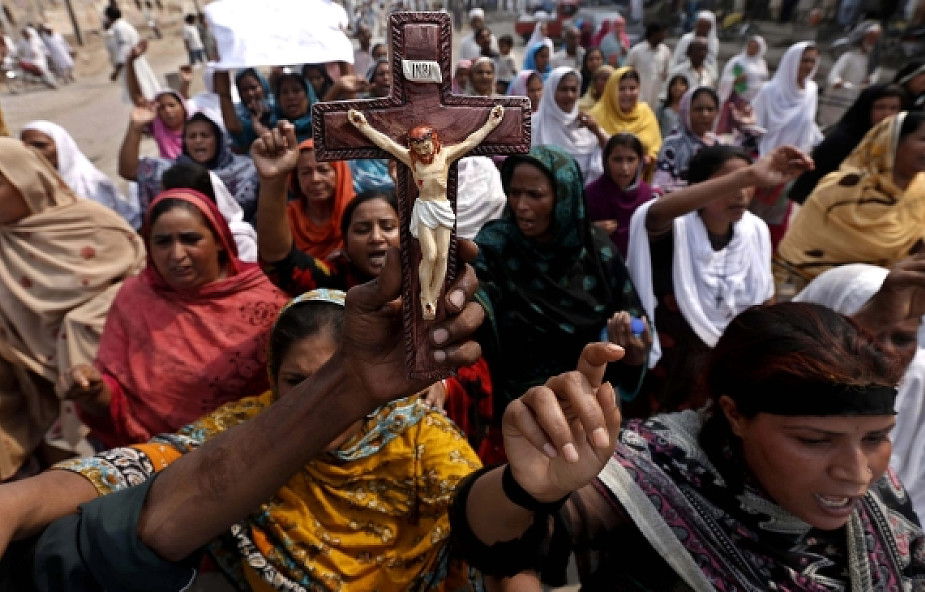 Pakistan: demonstracje po ataku na kościół