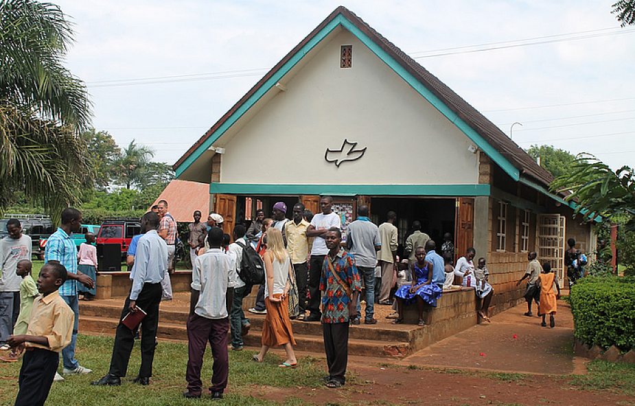 Kenia: śmiertelna ofiara strzałów pod kościołem